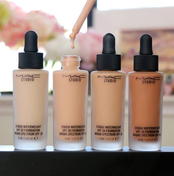 MAC Studio Water weight SPF 30 Foundation